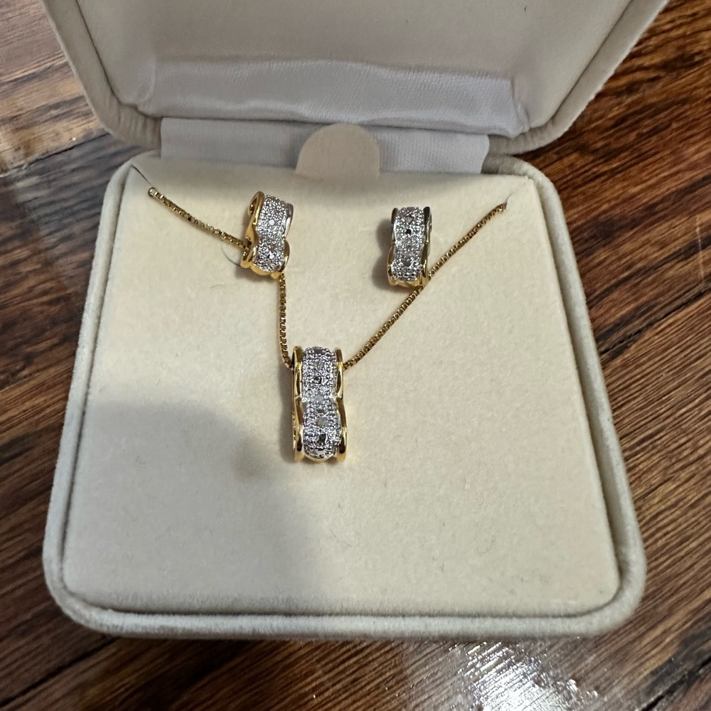 Macy's Gold and Clear Crystal Pendant Necklace with Matching Earrings